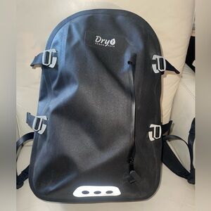 Dry2 Urban pack waterproof laptop, hiking,  trail, bikebackpack, flawless. NWOT